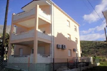 Kroatija Privát Dugi Rat, Eksterjeras